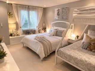 Scorpio House Langley -ROOM 2 - 7