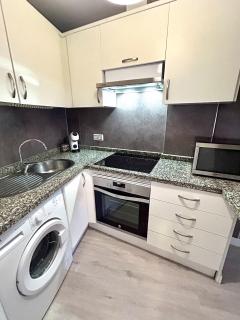 Adeje Living - Stylish 2 Bedroom Apartment in Adeje Tenerife - 6