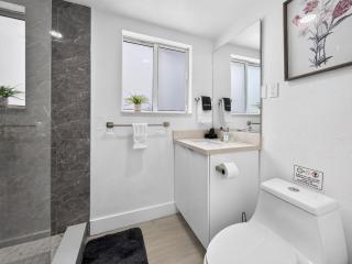 Modern Miami Stay - Near Airport & Downtown - 2