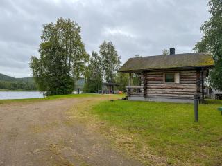 Northern Lights Riverside Cabin - Sauna & View - 7