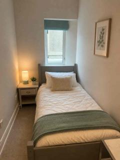 Salthill Haven Sleeps 5 with a Sea View - 1