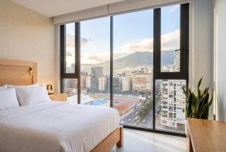 Modern Studio with View Pool and Parking - 9