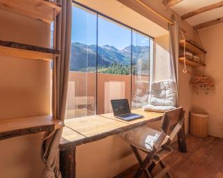 Spacious Studio in Prime Area with Views and Top Wifi - 0