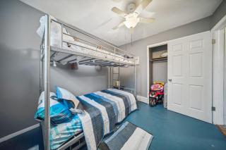 Blue Bayou Cozy in South Cleveland - 9