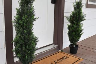 Luxury 3BR Home, Private Yard, Near Stadiums - 4