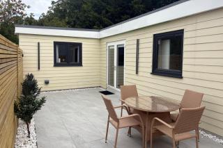 Cozy Bungalow Retreat in Edinburgh - 0