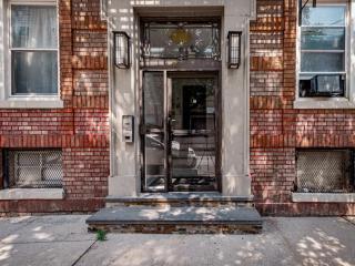 Spacious 3BR Near Manhattan - Sleeps 7 - 5