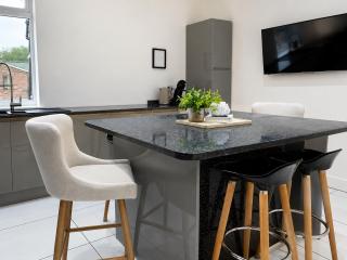 Holdsworth House Apartments - 5