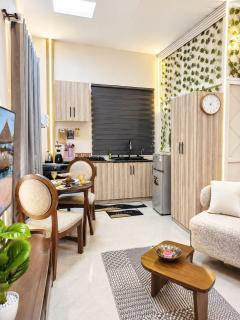 Modern Luxury Beachfront Studio with Pool & Malls - 2