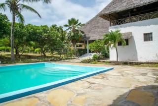 6 bedrooms beach villa - 8