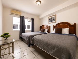 Zona Dorada Living - 7