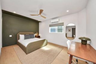 Creative Loft w/ Fast WiFi+Workspace ColorBlock - 8