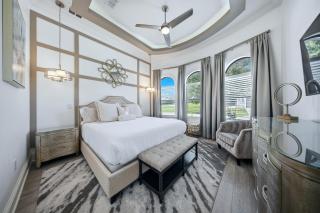 Deluxe 8 Bdrm Mansion with Swim up Bar and Pool Slide at Reunion - 3