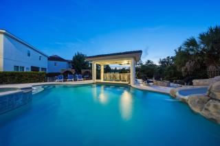 Deluxe 8 Bdrm Mansion with Swim up Bar and Pool Slide at Reunion - 5