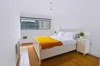 Modern Spacious 2-Bed 2-Bath Cardiff Apt - Free Parking - Contractors and groups - 7