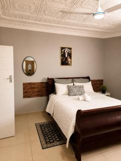 Valley Divine Guest House - 9