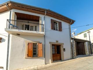 Loula's Village House - 8