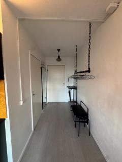 Modern & Cozy Home Away From Home - 1