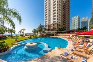 Grand Venetian Oceanfront by Monyxbnb - 4
