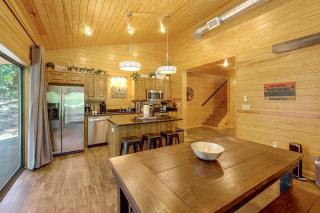 Hot Tub, Fire Pit, Forest Views! Broken Bow Cabin - 2