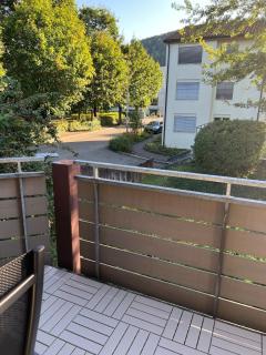 Newly renovated modern 2-room apartment with balcony - 5