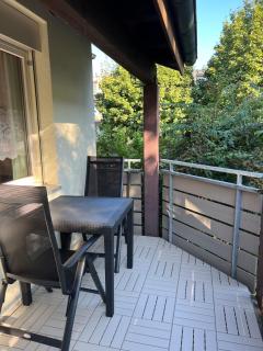 Newly renovated modern 2-room apartment with balcony - 1