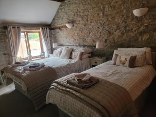 George & Dragon Inn - 1