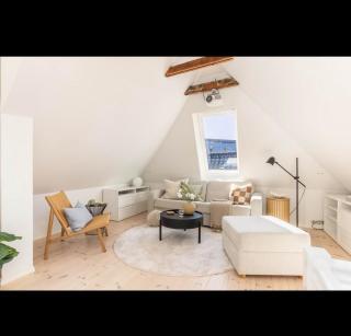 Classic Bergen house over two floors - 3