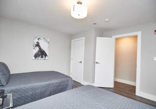 Clifton Hill suite 2201 - 7