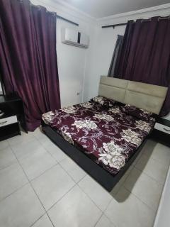 Room 32 - 7