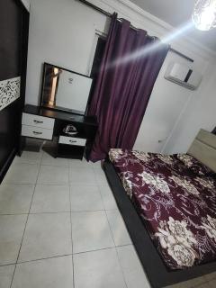 Room 32 - 3