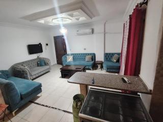 Room 32 - 2