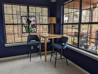 Goats 85inch TV, Pool Table, Private, Free 4th night - 4