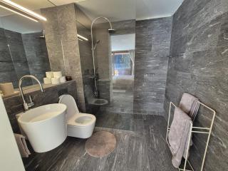 Modern Studio with Pool, Sauna & Mountain Views - 7