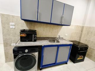 Dolphin Suite - 4