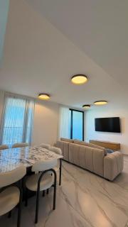 AH - Apartment 56 - 7