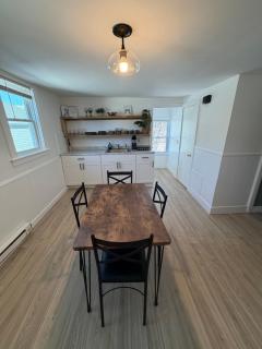 2BR Hyat Home Third floor - 5