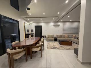 Premium Villa - Sea View - Swimming Pool and Jacuzzi in Sendou - 3