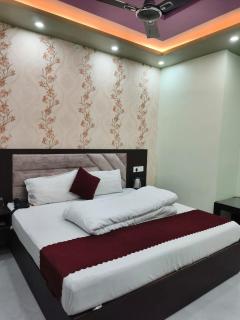 Hotel ramayanam palace centre for ram mandir saryug Ghat - 5