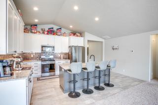 3 Mi to Spokane River! Furnished Patio & Yard - 9