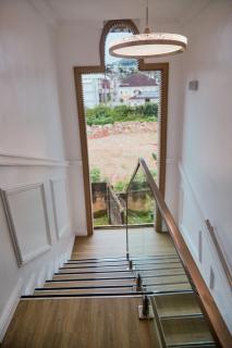 Modern 3BR house in abuja, Inverter 24h Power, Smart Tv, fast Wifi, Prime location - 2