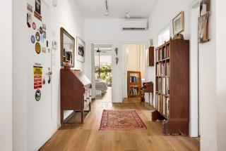Large Classic Apartment in the Heart of Tel Aviv - 4