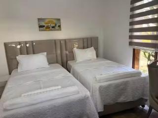 Lineida's Place - 1