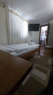 Pansion 22 CETINJE - 1
