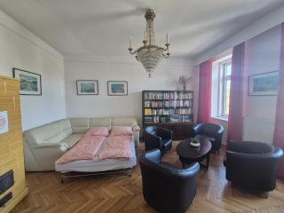 Family apartment with two bathrooms near to city - 1