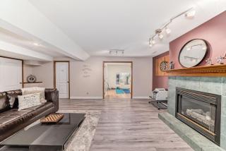 Luxury home in Calgary NW - 3