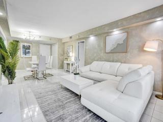 Ocean View Condo in Beachfront Resort Beach, Pool, Gym 607 - 3