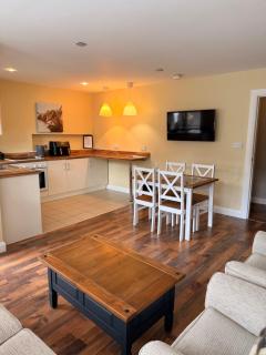 Causeway lodge self-catering apartment - 0
