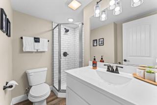 The Rustic Roost - Your Lakeside Escape! - 4