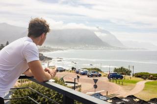 Hermanus Waterfront Apartments - 6